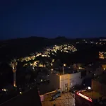 게스트하우스 Cave House 3*