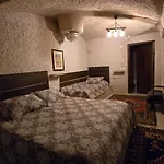 게스트하우스 Cave House 3*