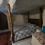 게스트하우스 Cave House 3*
