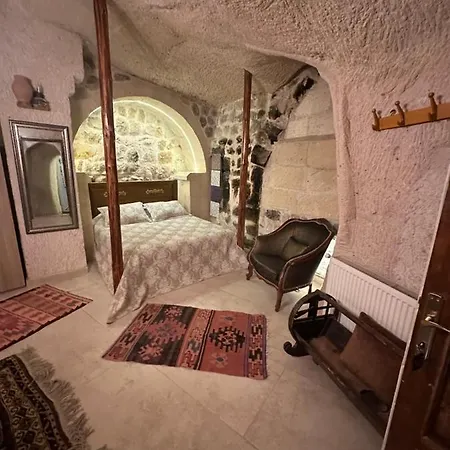 Cave House 3* Üçhisar
