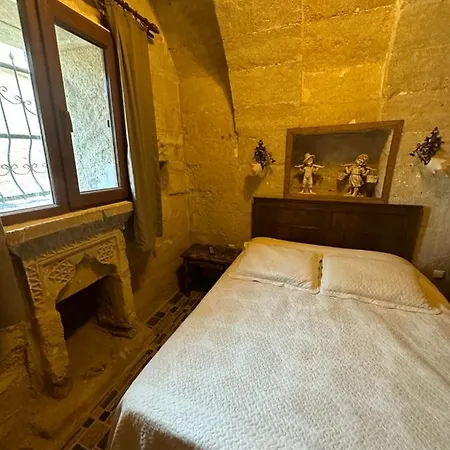 Cave House 3*