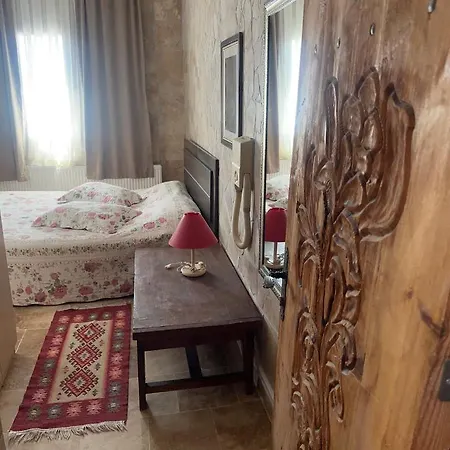 Cave House 3*