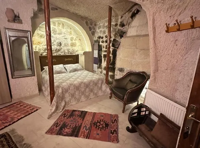 Cave House 3* Üçhisar